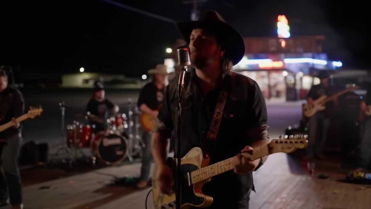 Country Rock Vibes – Whiskey Trails of the South Inspired by Chris Stapleton
