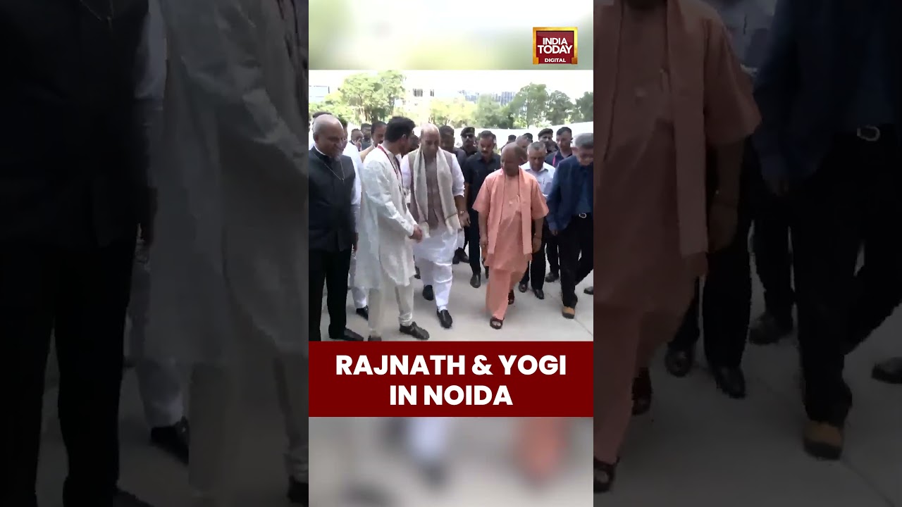 #RajnathSingh, #YogiAdityanath attend inauguration of defence & drone manufacturing unit in #Noida