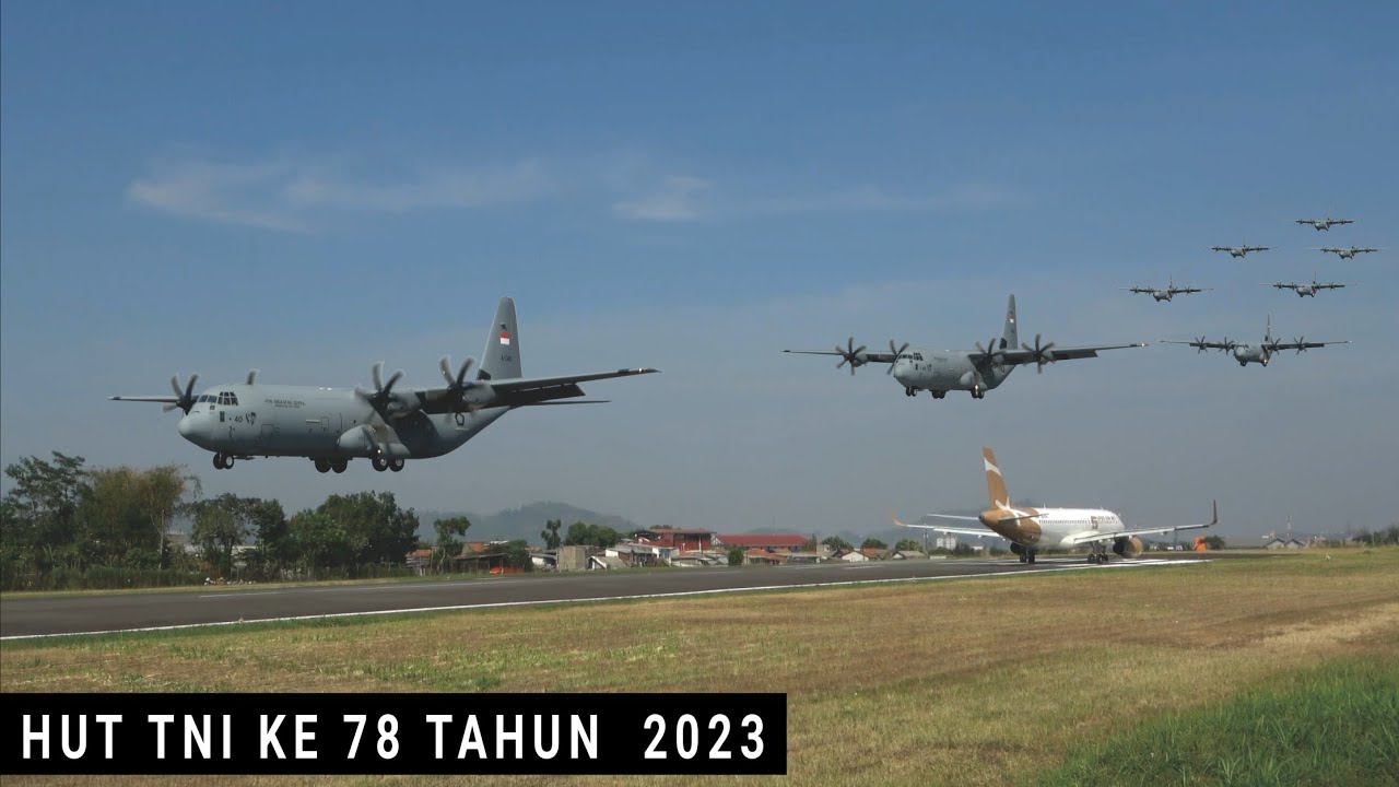 HUT TNI KE 78, Nonton Pesawat Militer Antri Landing du Bandara Husein Sastranegara Bandung 2023
