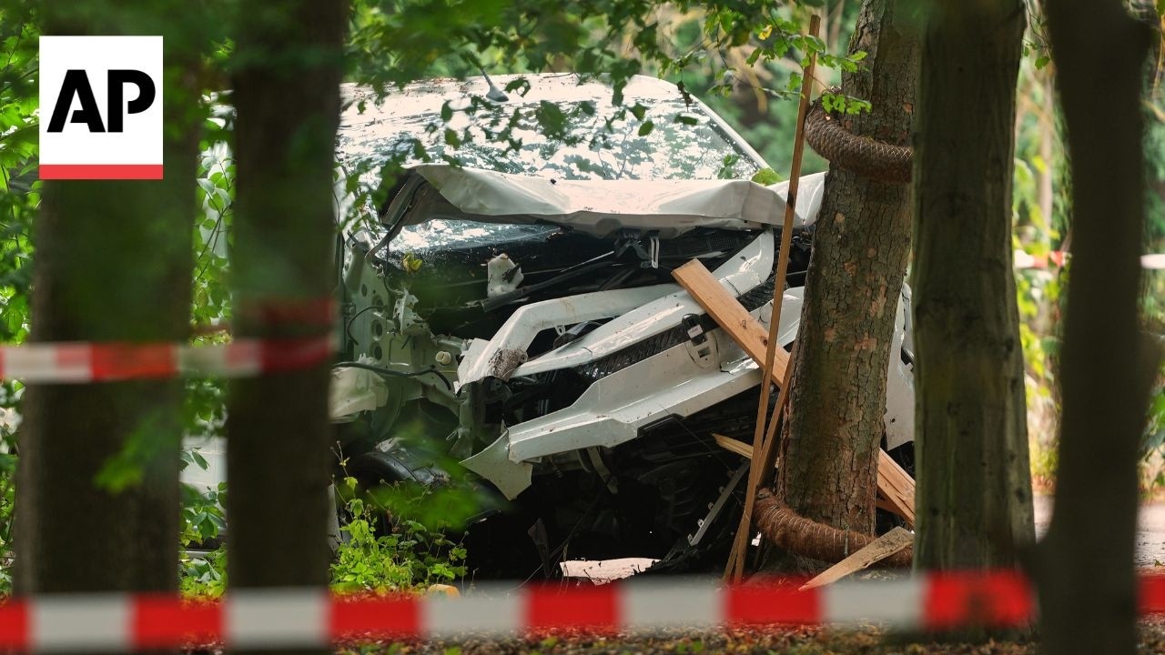 Aftermath of Berlin Pride van-ramming attack as police hunt suspect