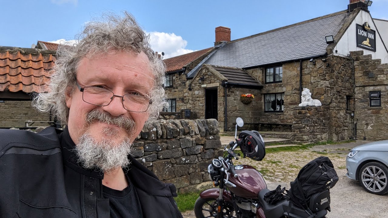 Royal Enfield 350cc Meteor on the Moors at the Lions Inn