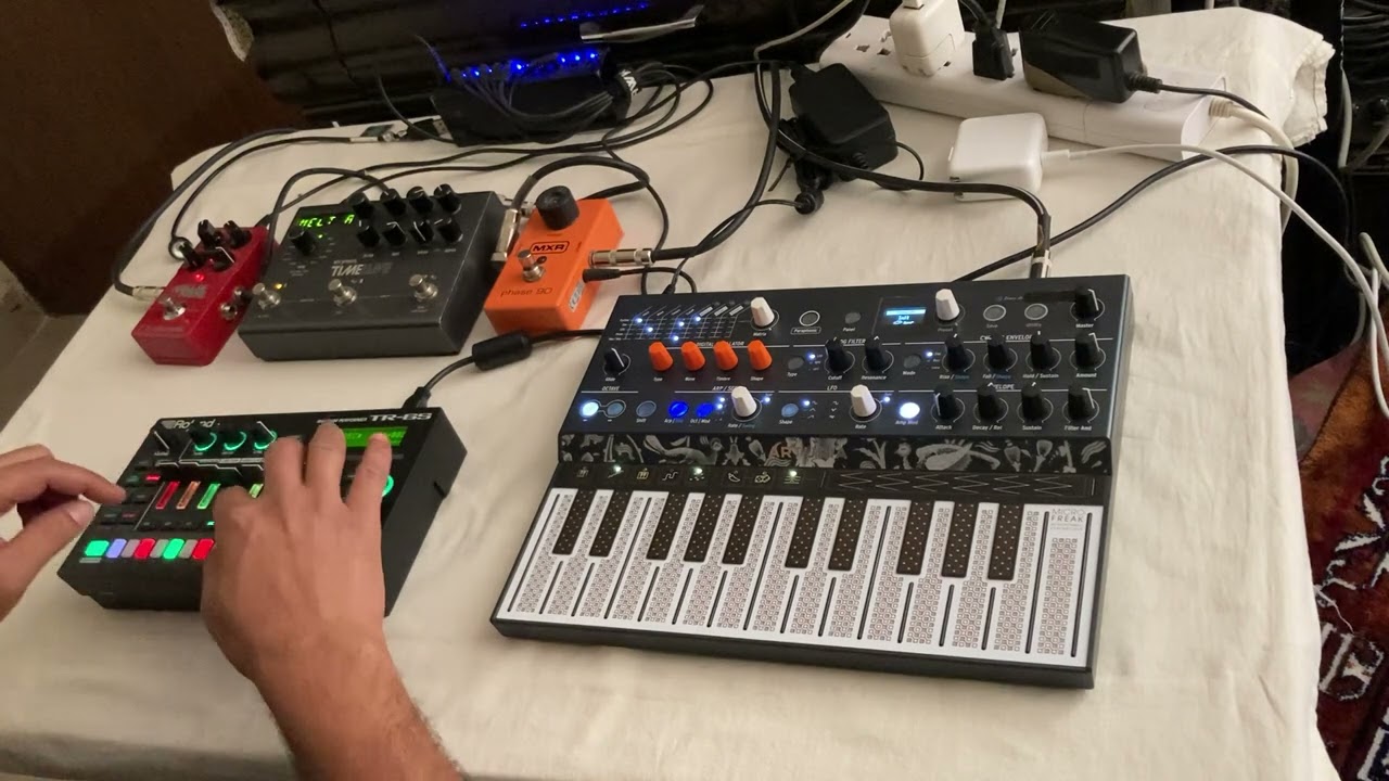 Roland TR6S Arturia Microfreak 1 hour Techno Liveset Experiments #19 w/ strymon timeline, HOF, Ph90