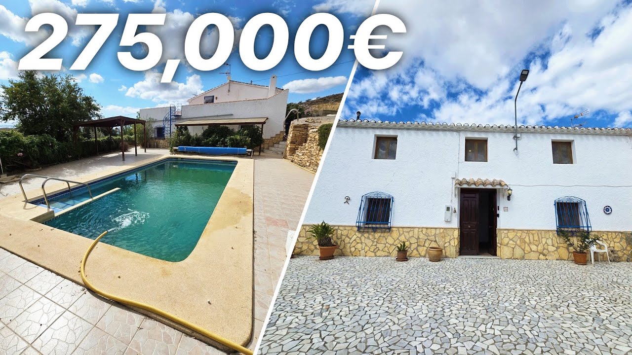 A charming detached two-storey cortijo in the peaceful village of Las Pocicas, Albox, Spain | A1464