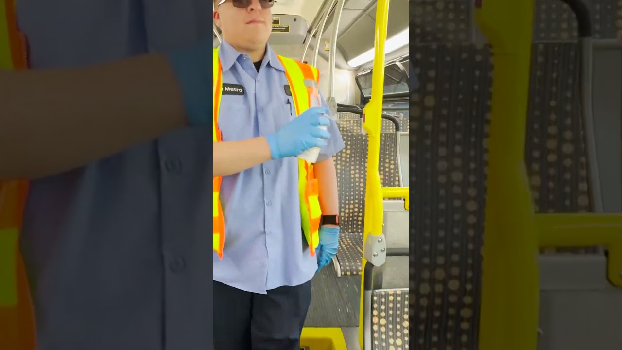 Sounds we love: mid-day bus refresh ASMR 🧼🧽🧹✨️🚍✨️