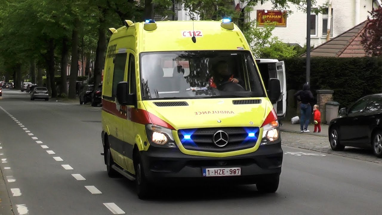 Ambulances A28 & A37 met spoed in Ukkel en Brussel