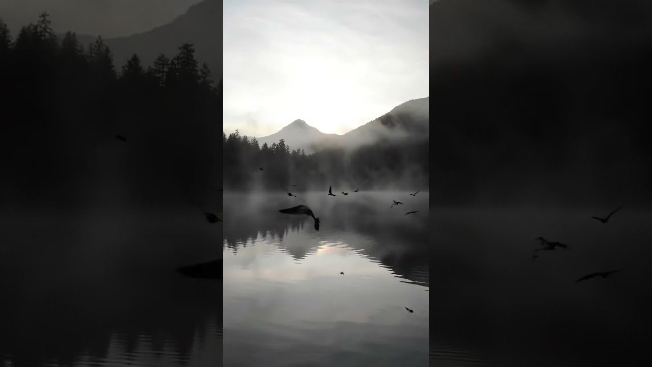 Lac Alpin Serein &agrave; l'Aube