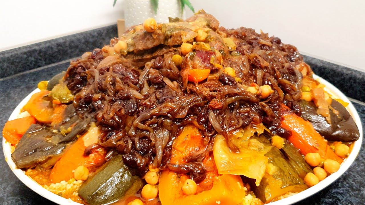 كسكس مغربي بالخضر بطريقة مبسطة بنين على حقو و طريقو👌Couscous marocain