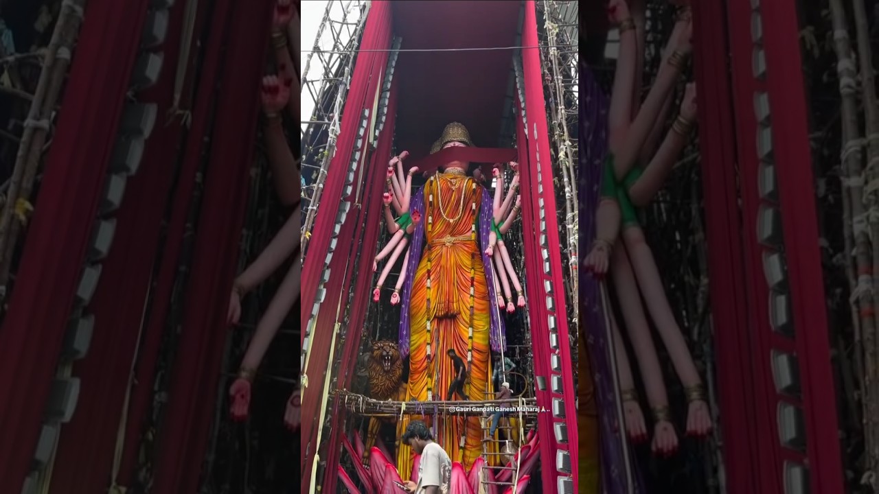 world biggest durga mata 2025