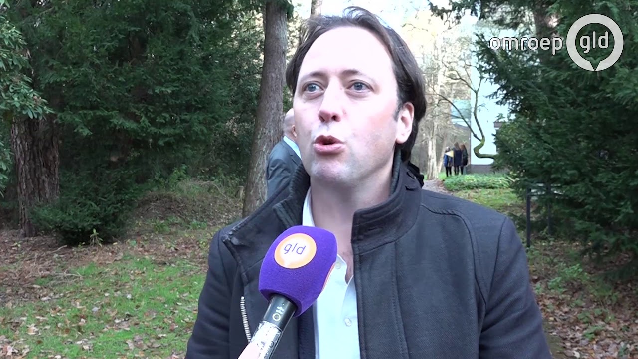 Rosso, die de zelfmoord van zijn baasjes overleefde, weer terug in beeld