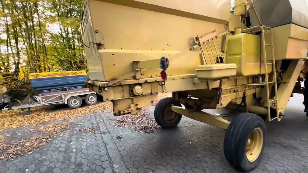1984 New Holland 8030, 2.075 hours
