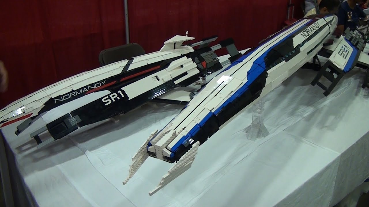LEGO Mass Effect Normandy SR1 and SR2 spaceships – BrickFair Virginia 2015