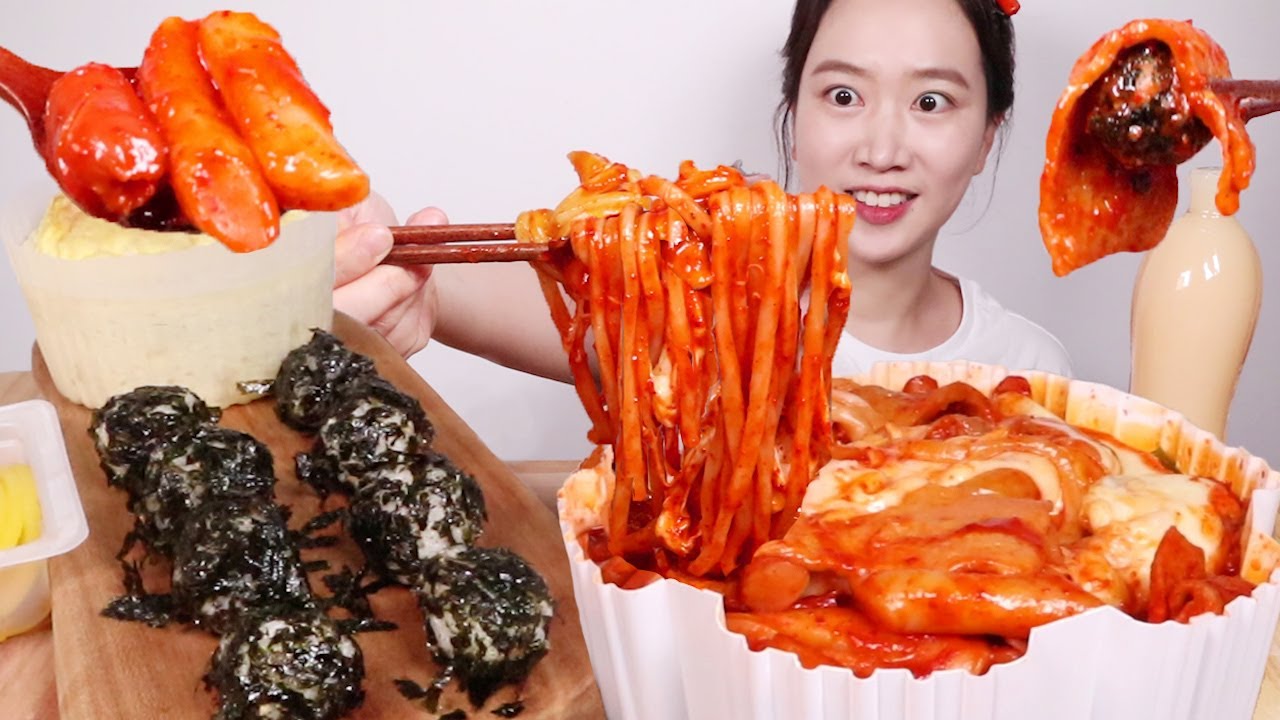 엽떡과 숟가락만 있으면 난 어디든 갈 수 있어🥄🤩국밥처럼 퍼먹는 엽떡 매운맛. 우동사리, 주먹밥,계란찜,후식은 민트초코 아이스크림 Spicy Tteokbokki MUKBANG