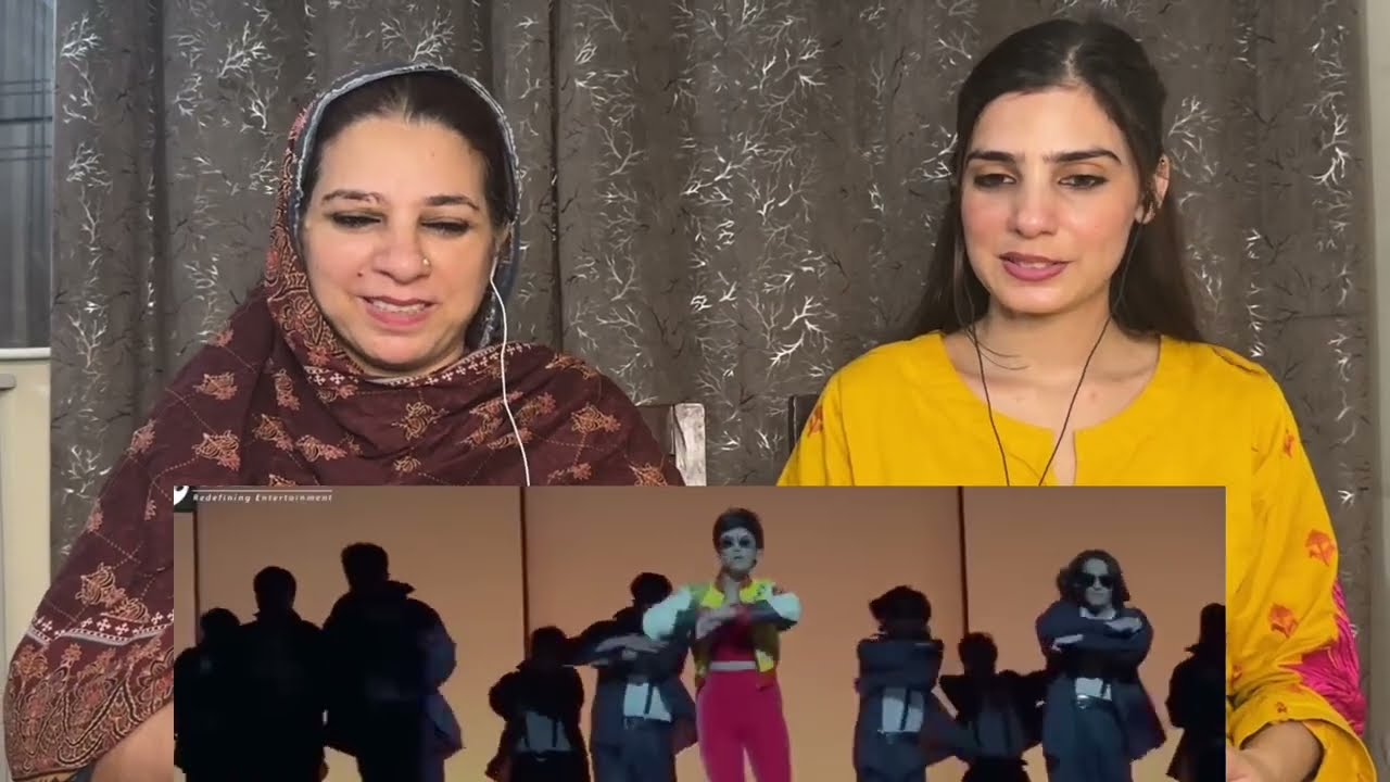 ZOR Movie : Main Kudi Anjani Song | Sunny Deol , Sushmita Sen | Nayab Jii Reactions