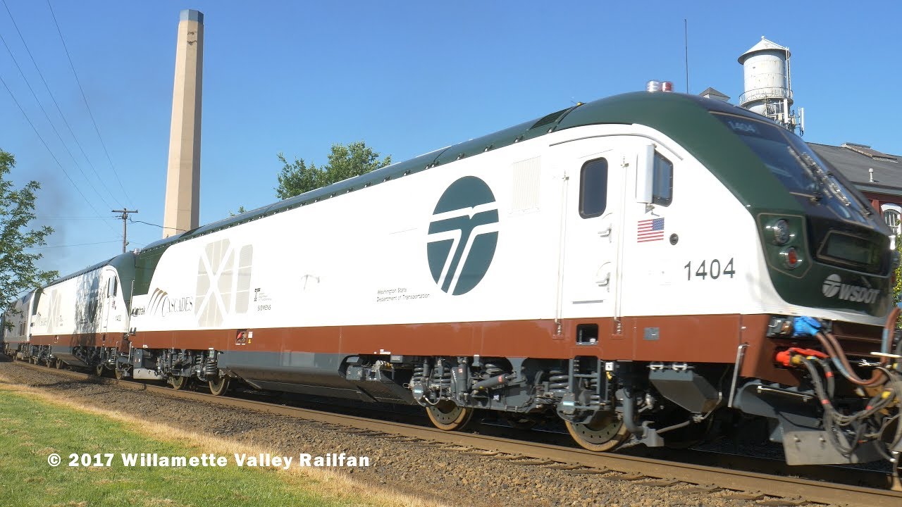 New Siemens Chargers on Amtrak Coast Starlight #14 stopping at Salem, Oregon 5.28.17