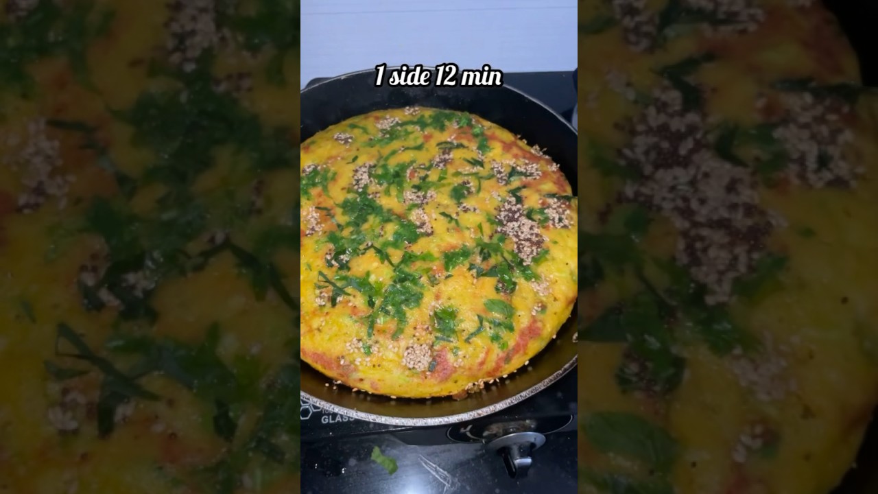 Gujarati style quick handvo receipe #handvofromsuju #handvorecipe #handvo #trendingshorts #trending