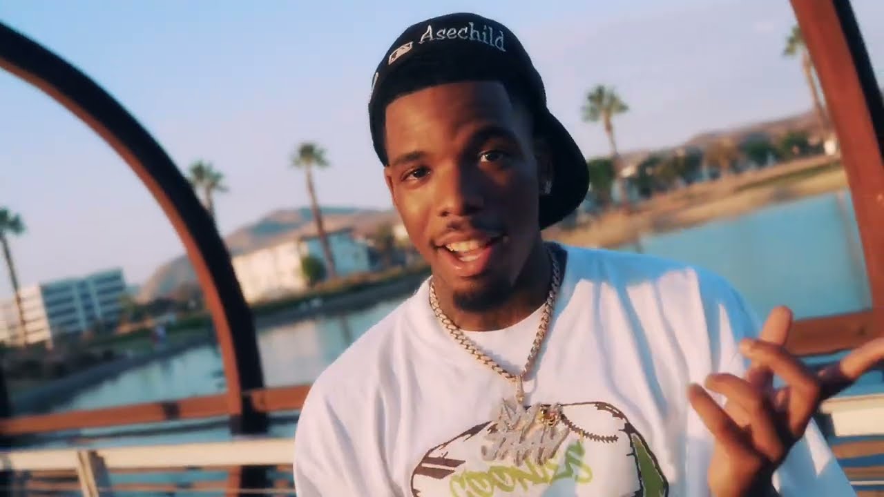 Ambjaay - Back In My Duffy [Official Music Video]
