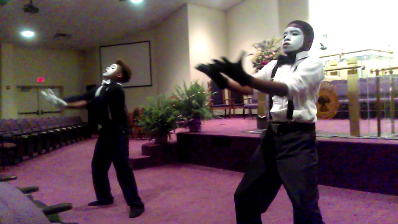 Mime Dancing to Tye Tribbett - What Can I Do #USAC