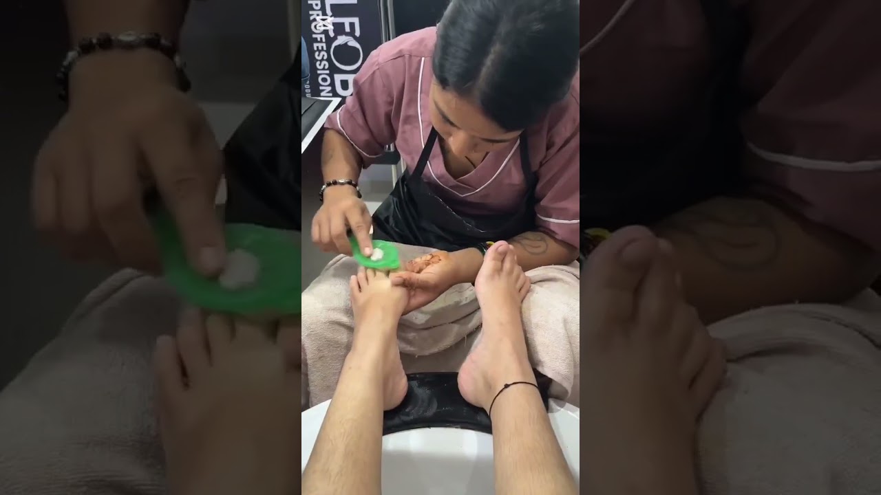 Today my work pedicure 💐💓😅#highlights #renukashripali #newvlog #dancelover
