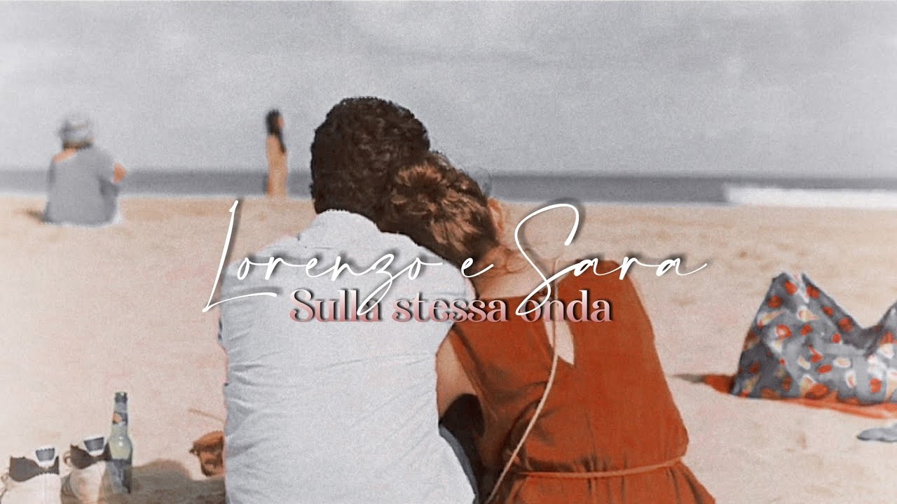Lorenzo and Sara - Caught by a wave / Scared