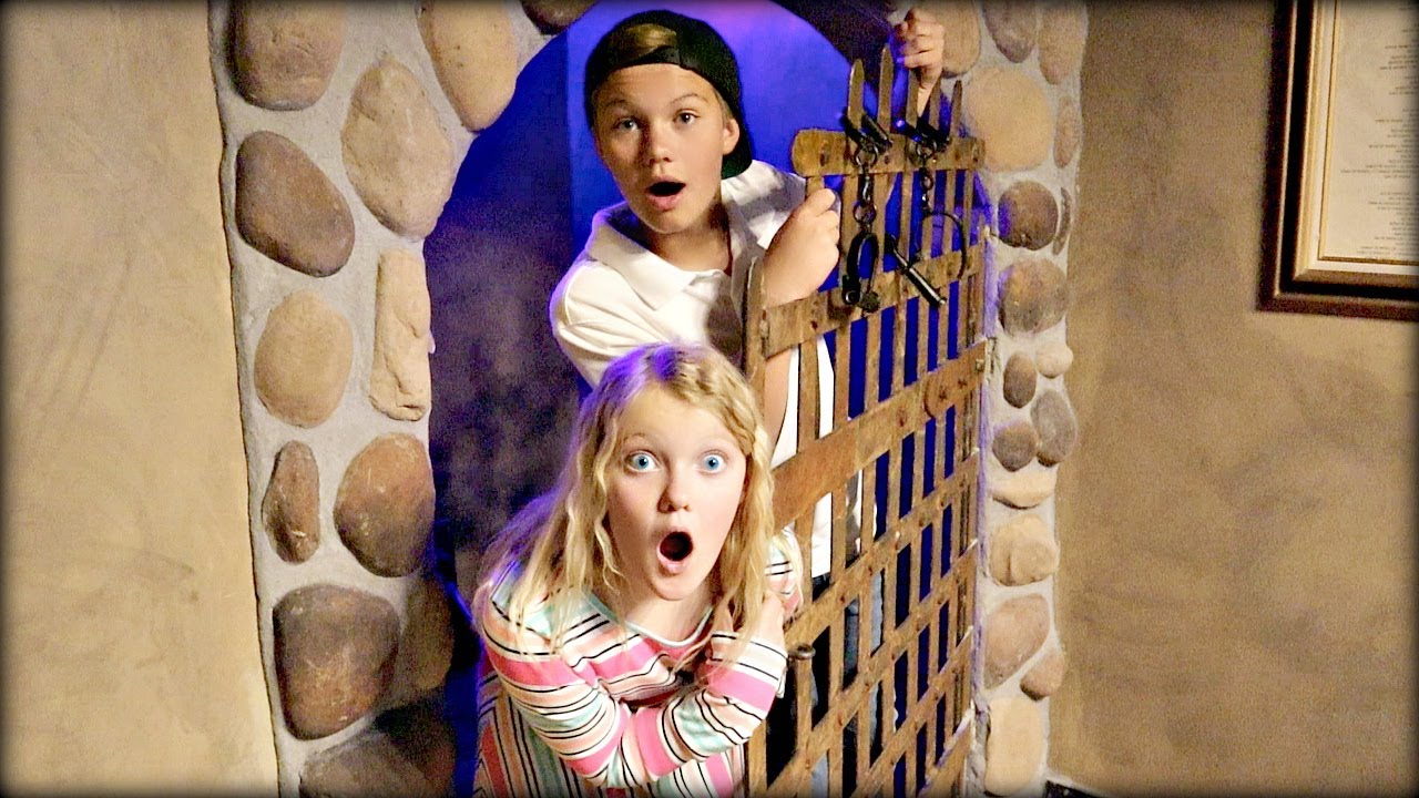 ESCAPE the DUNGEON! Escape Room