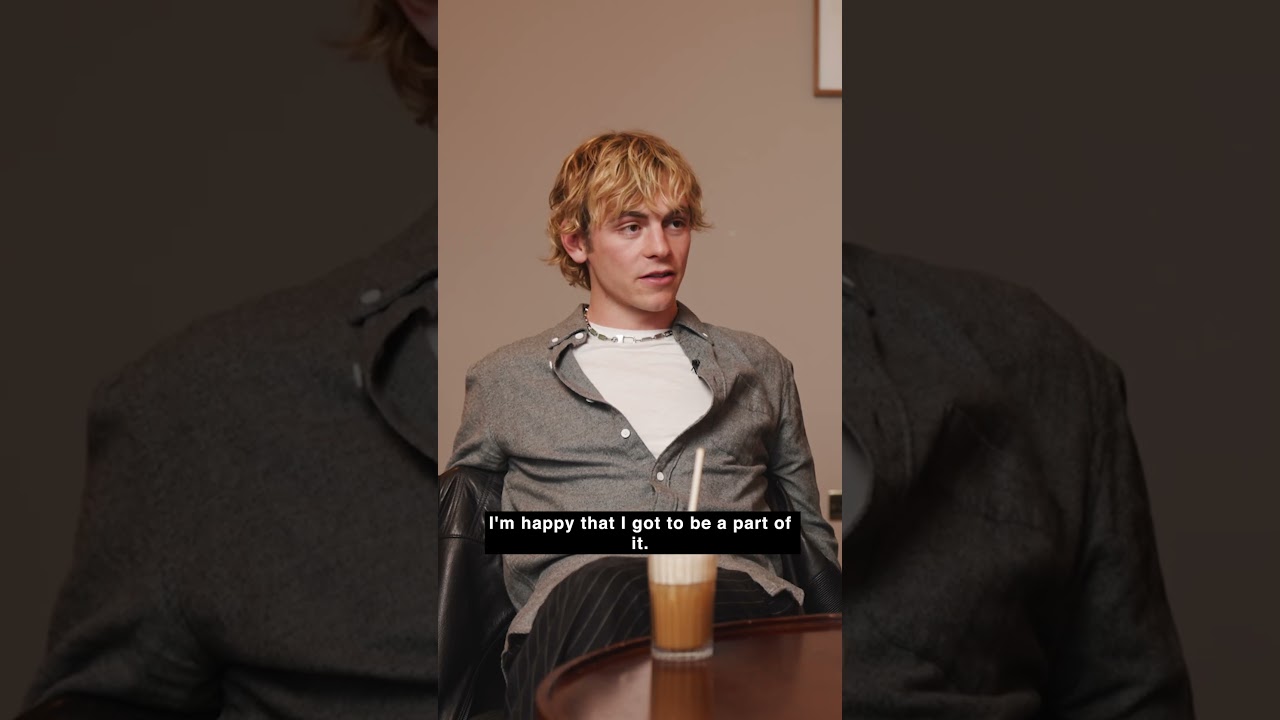 Росс Линч из @TheDriverEra о работе с @troyesivan над клипом &laquo;One Of Your Girls&raquo;