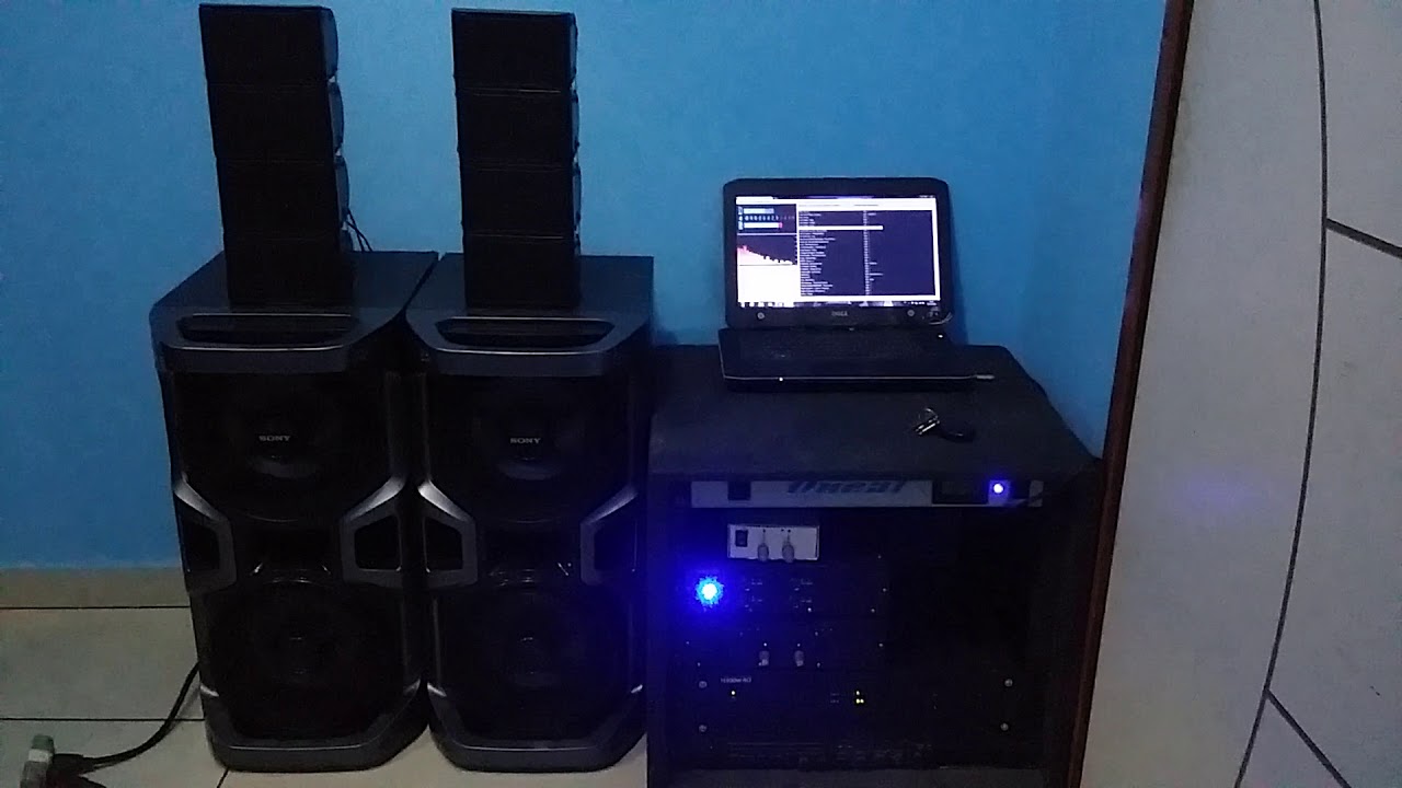 Teste som do quarto tocando eletr&ocirc;nica