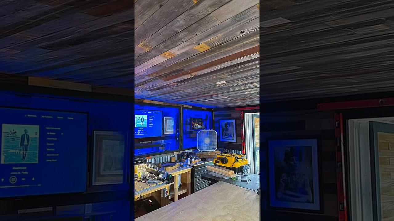 Transform your space with **Rockin Wood Reclaimed Wood Planks**! 🪵✨ These stunning accent wall
