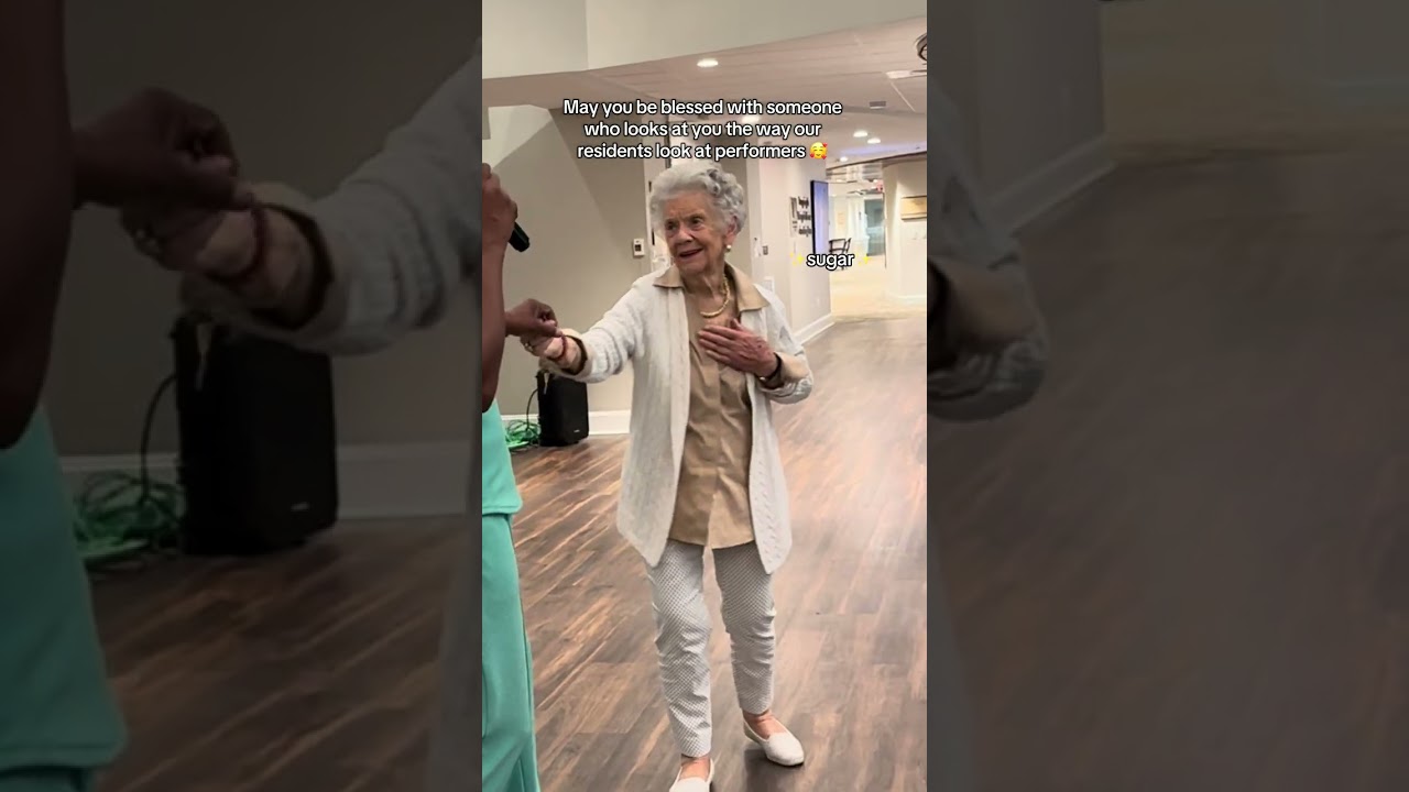 The way performers make our residents smile😊