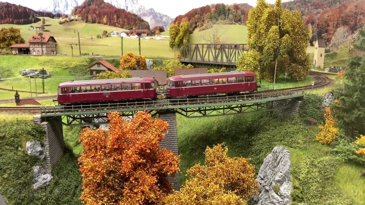Märklin Modelleisenbahn Oberland: Eine Spur H0 Traumanlage der Modellbahn-Werkstatt Stellwerk-Ost