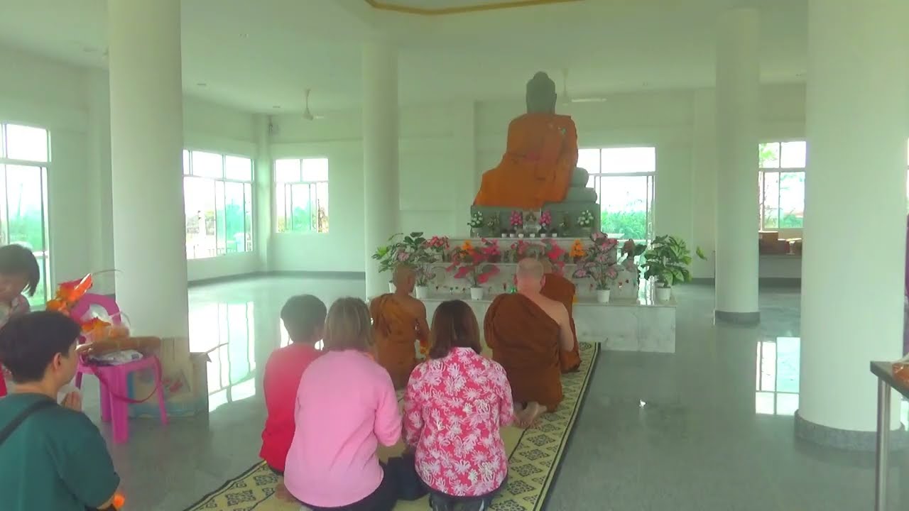 01- 03คณะศรินทิพย์ ถวายทานแด่ พระมหาบุญชู ,พระอ.พูลผล, พระพรสยาม( เอ) วันที่ 18 กุมภาพันธ์ 2569