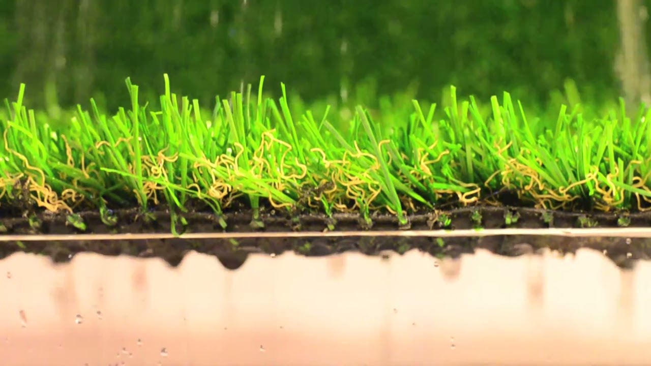 Test Drenaggio erba sintetica per giardini - PratoSempreVerde