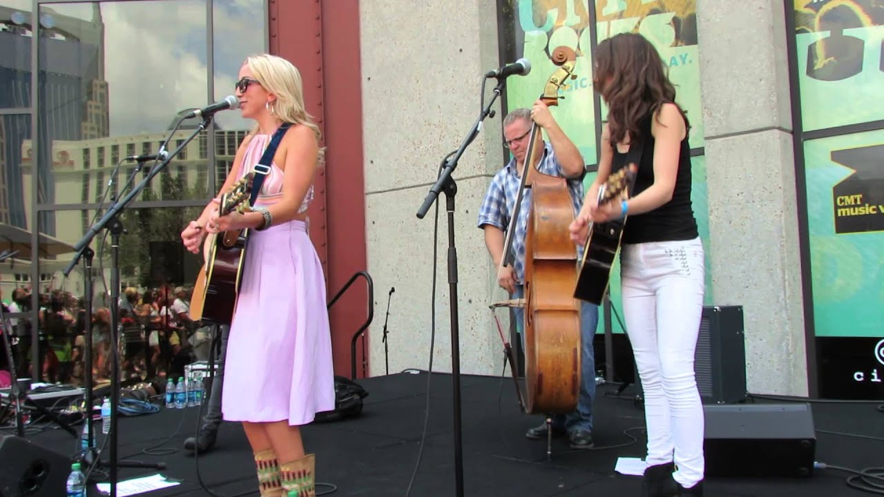 Ashley Monroe 