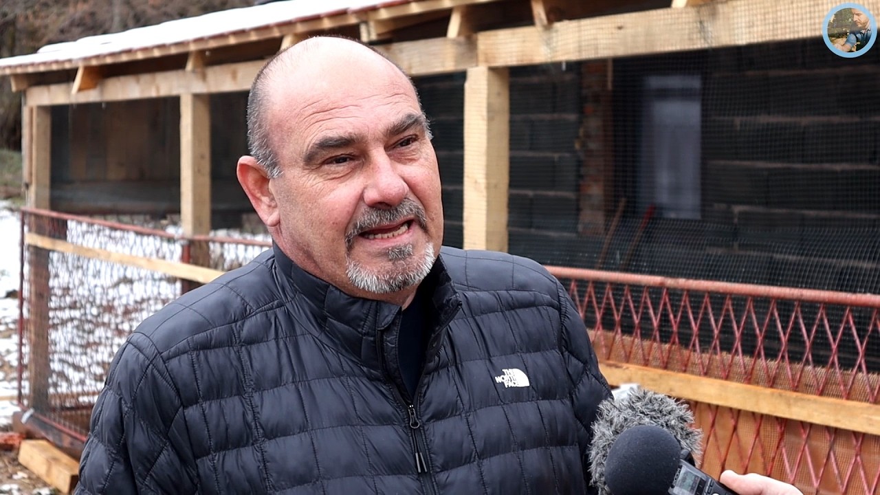 OVO NISTE VIDJELI: „Vratio sam se iz Amerike i dijelim sve narodu“