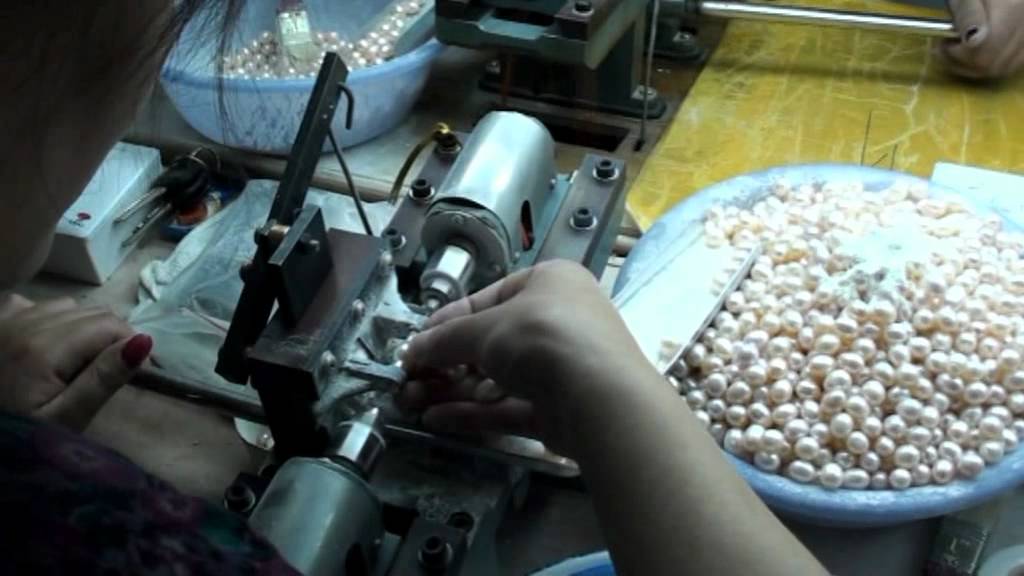 Freshwater Culture Pearls production