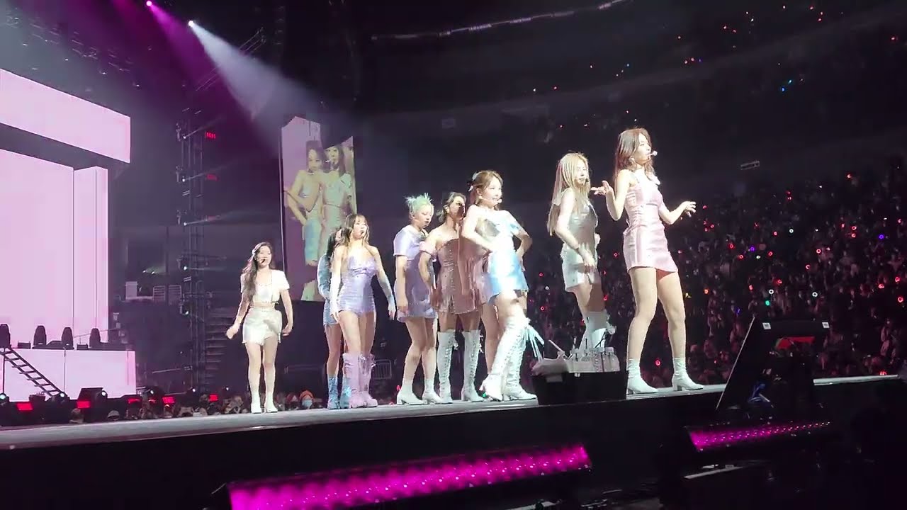 [FANCAM] 220227 트와이스 (TWICE) Concert 4th World Tour III New York UBS Arena 