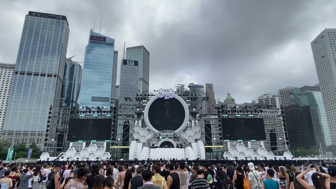 DJ NewJeansNim at S2O Hong Kong Songkran Music Festival 2024