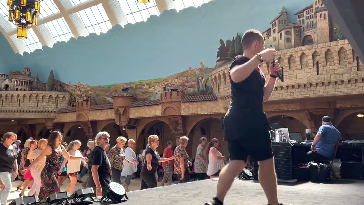 Bare My Soul Line Dance by :Darren Bailey, Fred Whitehouse, Roy Verdonk & Daniel Trepat @2022 WDM