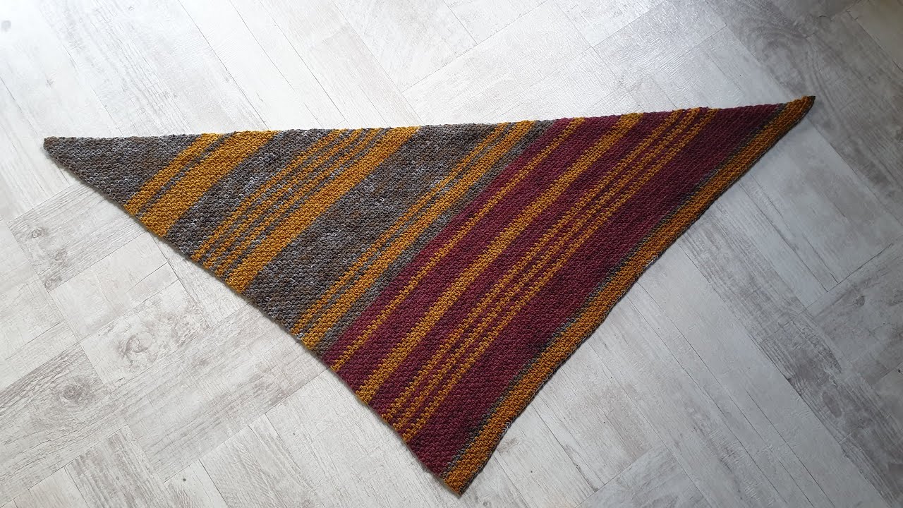 Anleitung: Einfaches Tuch mit Diagonalstreifen im Leinen-Stich häkeln