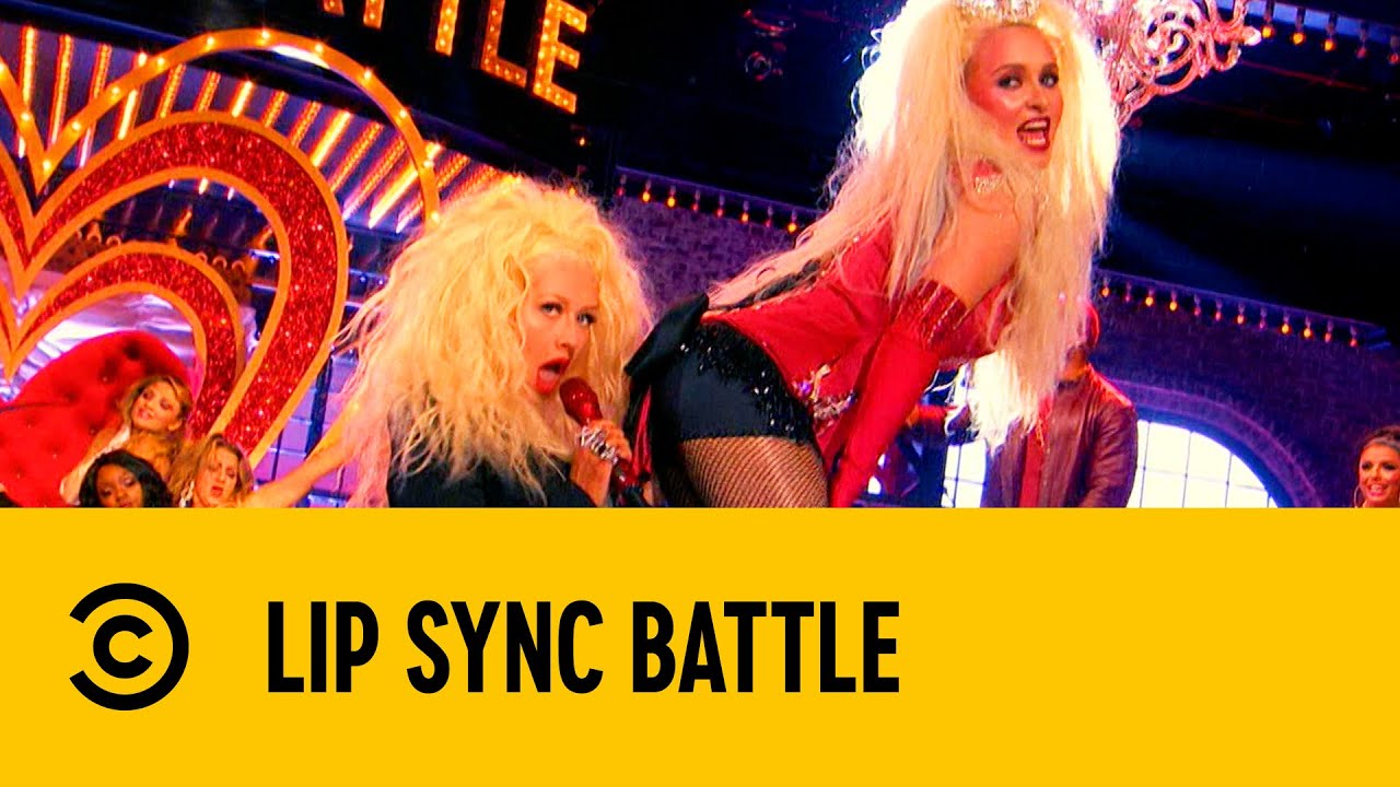 Hayden Panettiere & Christina Aguilera Perform 