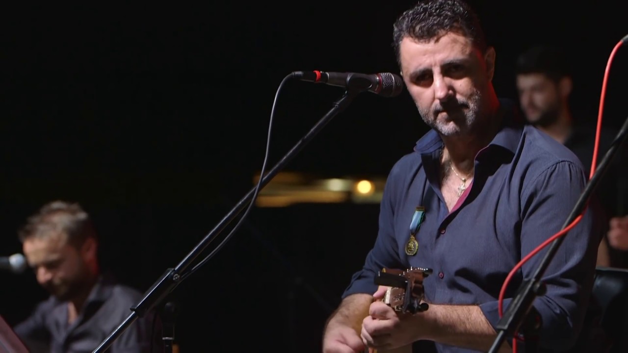 Ηλίας Χορευτάκης: Δικά σου ρούχα (dika sou rouxa)