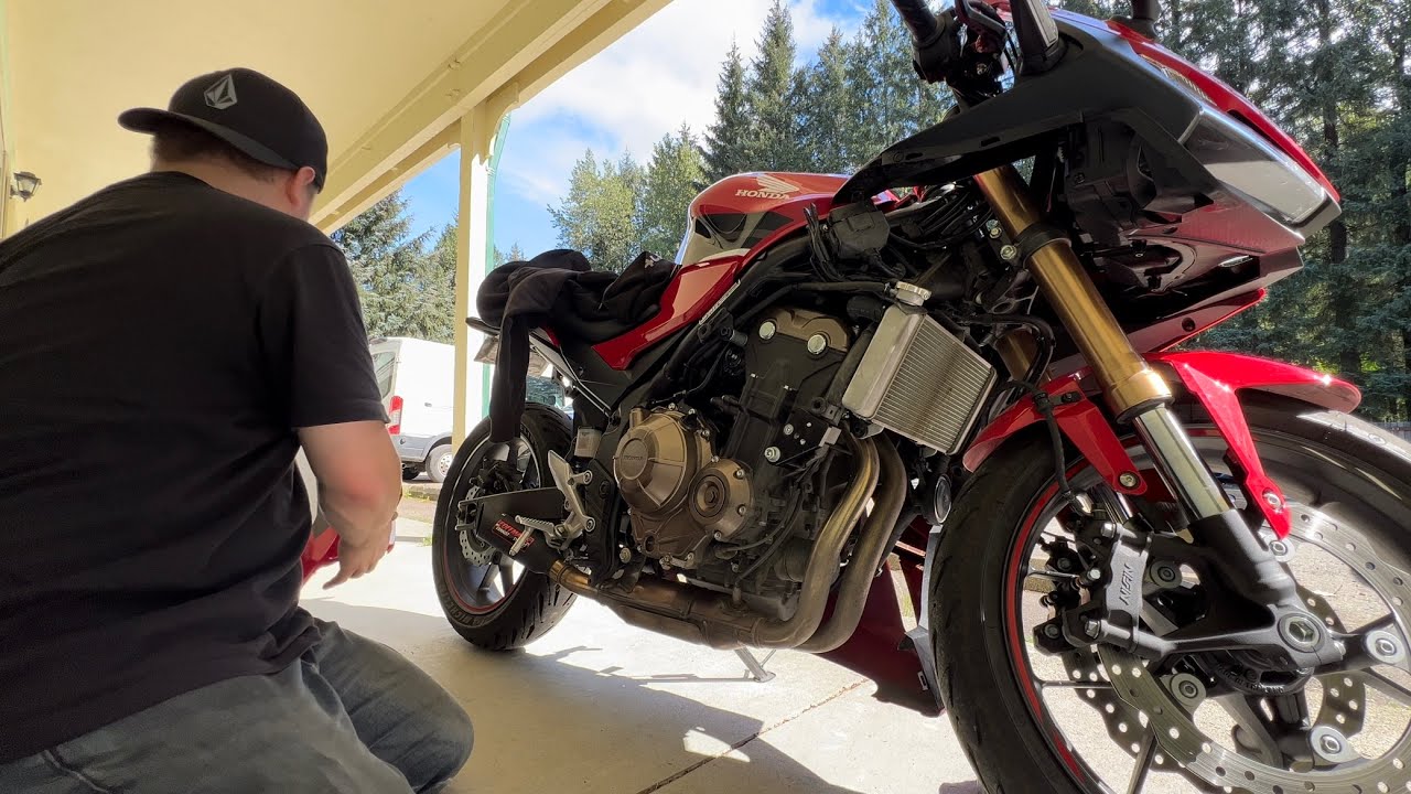 2022 CBR500R FRAME SLIDER INSTALL AND FAIRING REMOVAL
