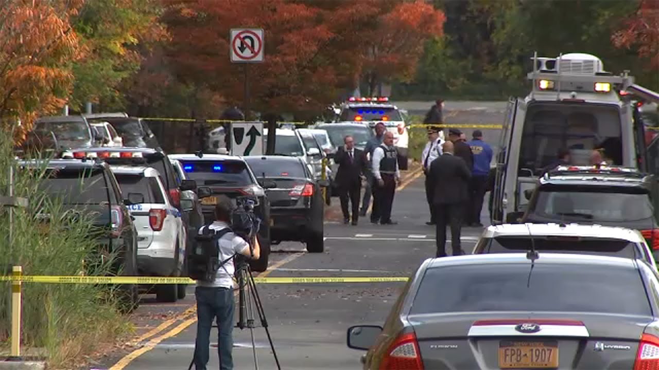 14-year-old freshman shot in front of high school on Staten Island