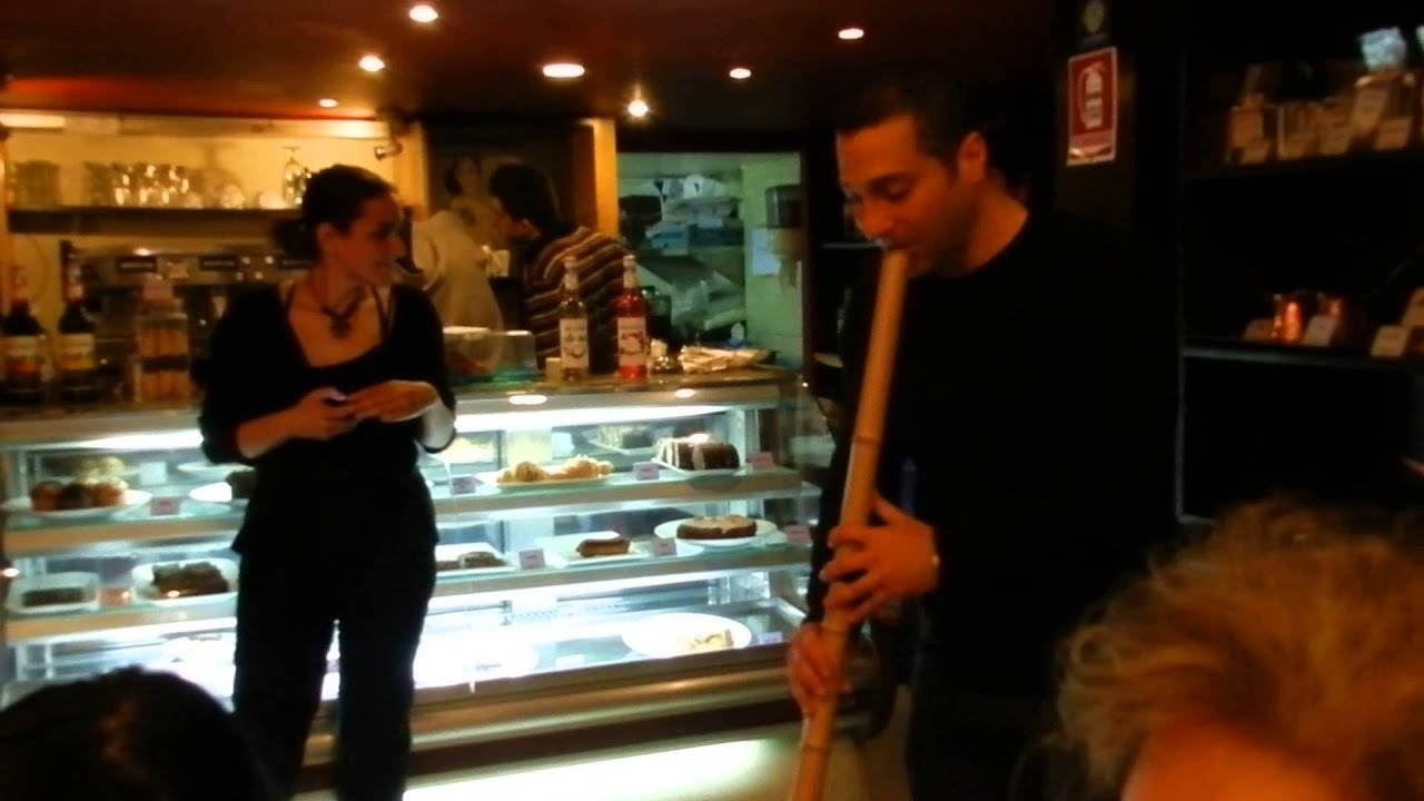 Cafe Younes Shakuhachi performance