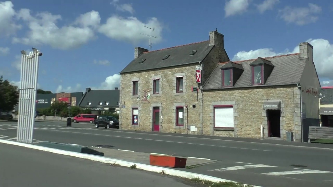 Driving Around 22200 Guingamp, Côtes d'Armor, Brittany, France 4th September 2019