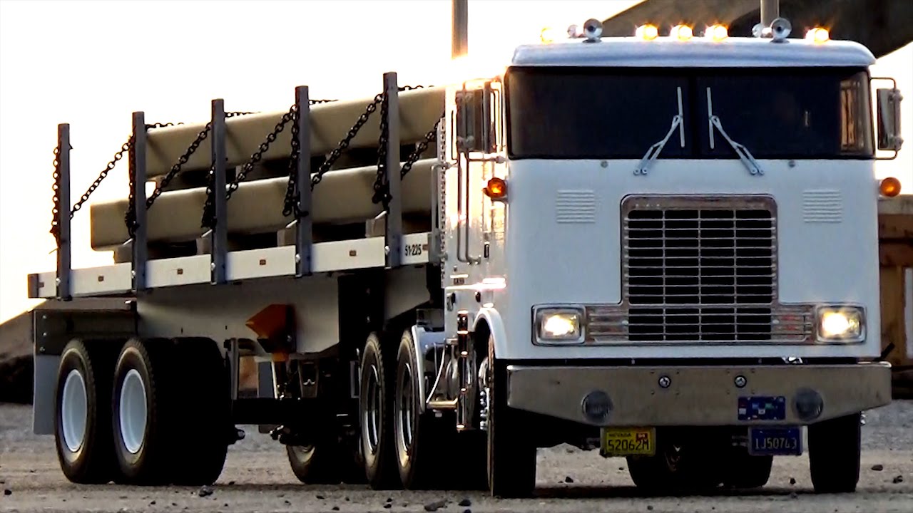 TAMIYA GLOBE LINER - AMERICAN CAB OVER TRUCK