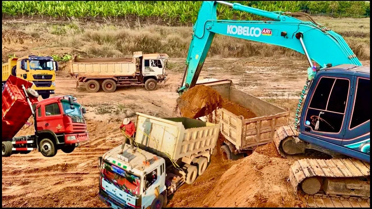 This red soil excavator is really good  It is easy to work because the soil is loose