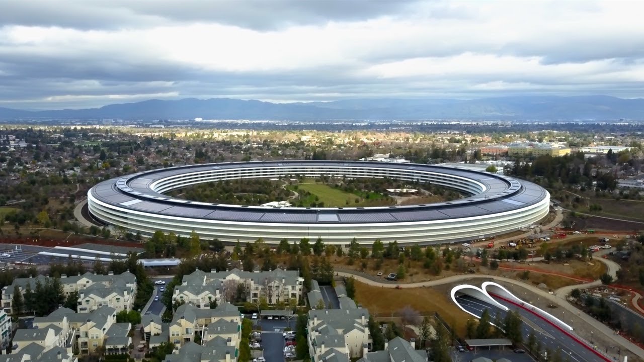 Apple Park von oben: Der neue Campus ist fast fertig!