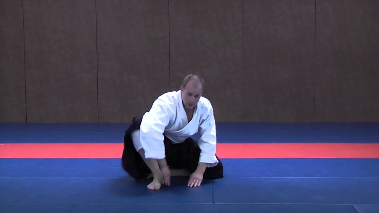 Aïkido. Chutes et relevés / Ukemi / Falling techniques 1/4.