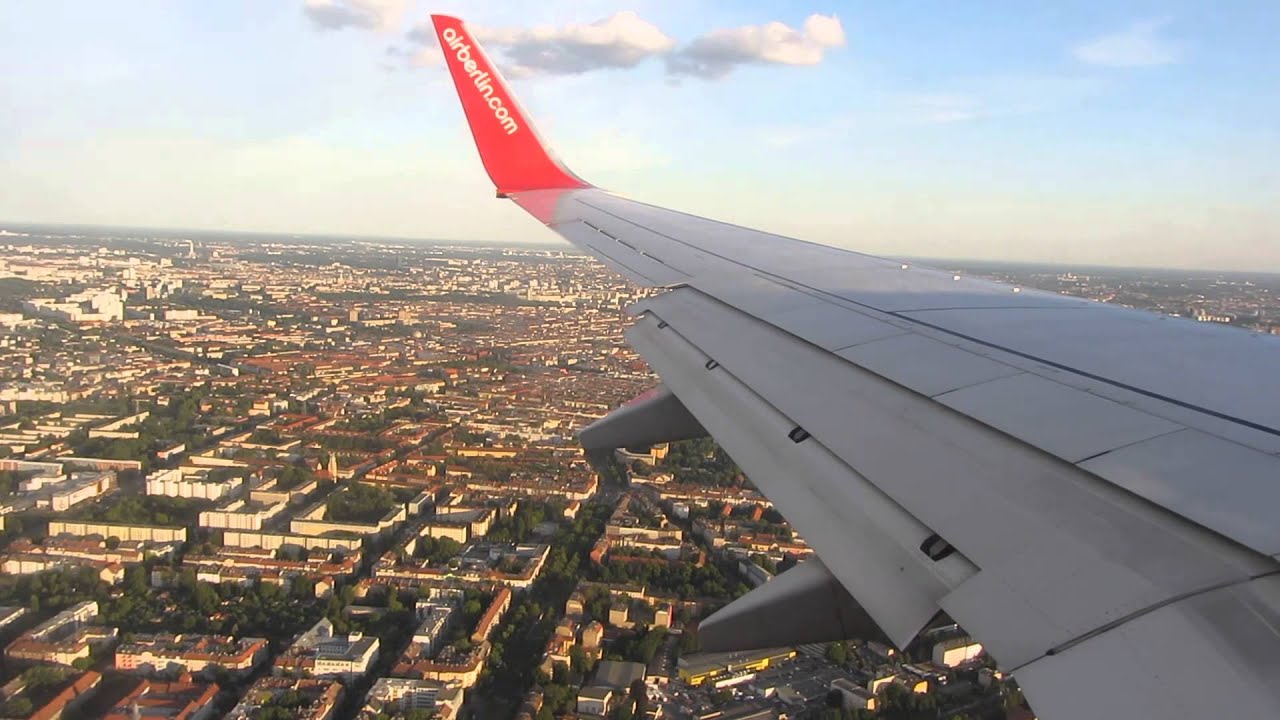 Short Landing at Berlin-Tegel Airport , Air Berlin D-AHXG B737-700 SCN-TXL