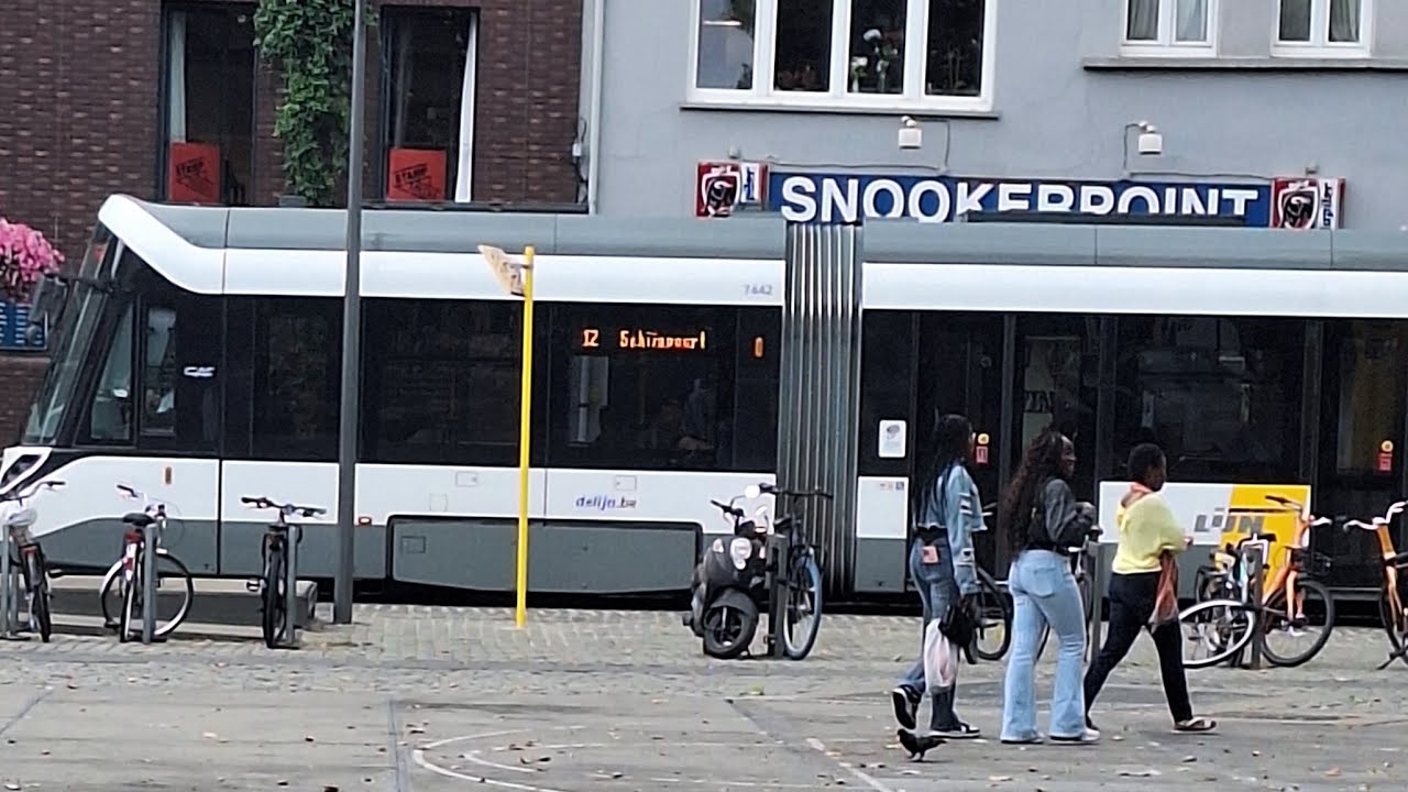 Walk With Me De Coninckplein #Antwerp #diaspora #belgium #rainyday